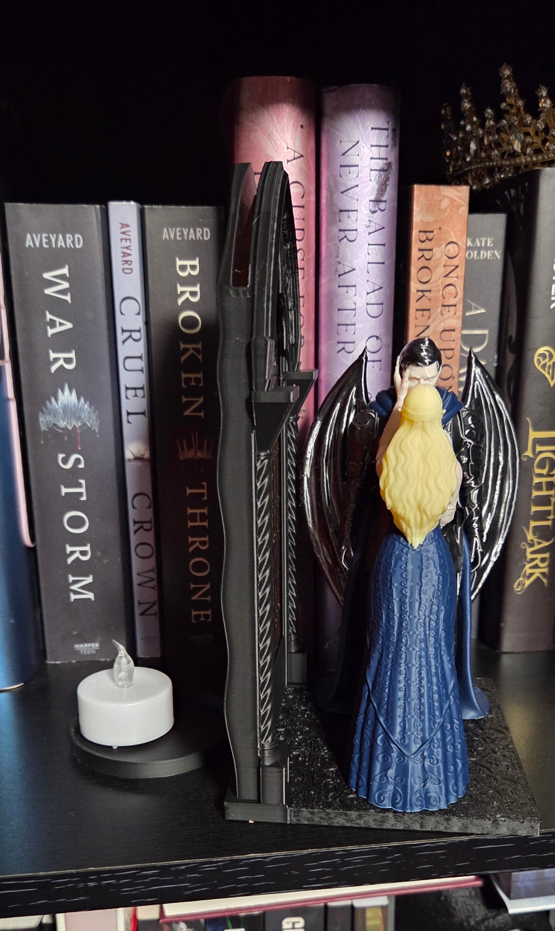 3D Printed Royal Lovers Stained Glass Display