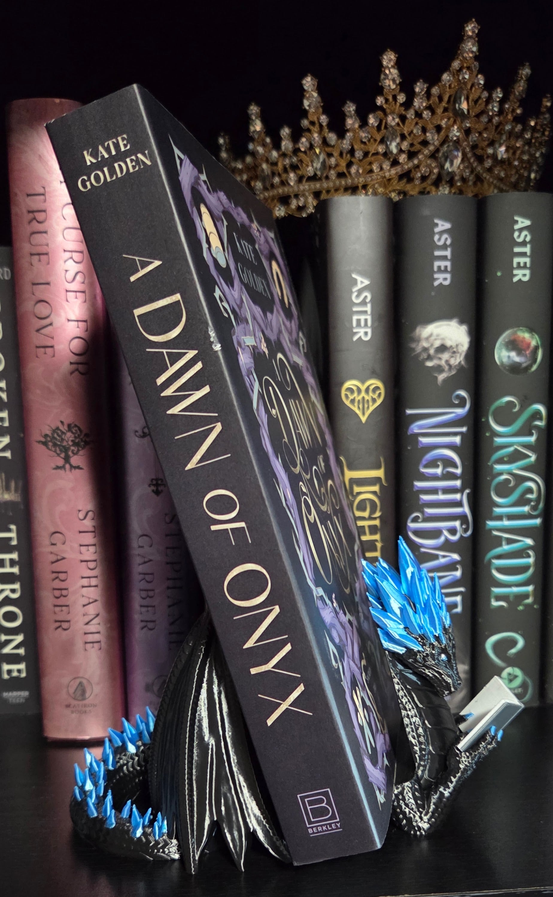3D Printed Dragon Book Holder
