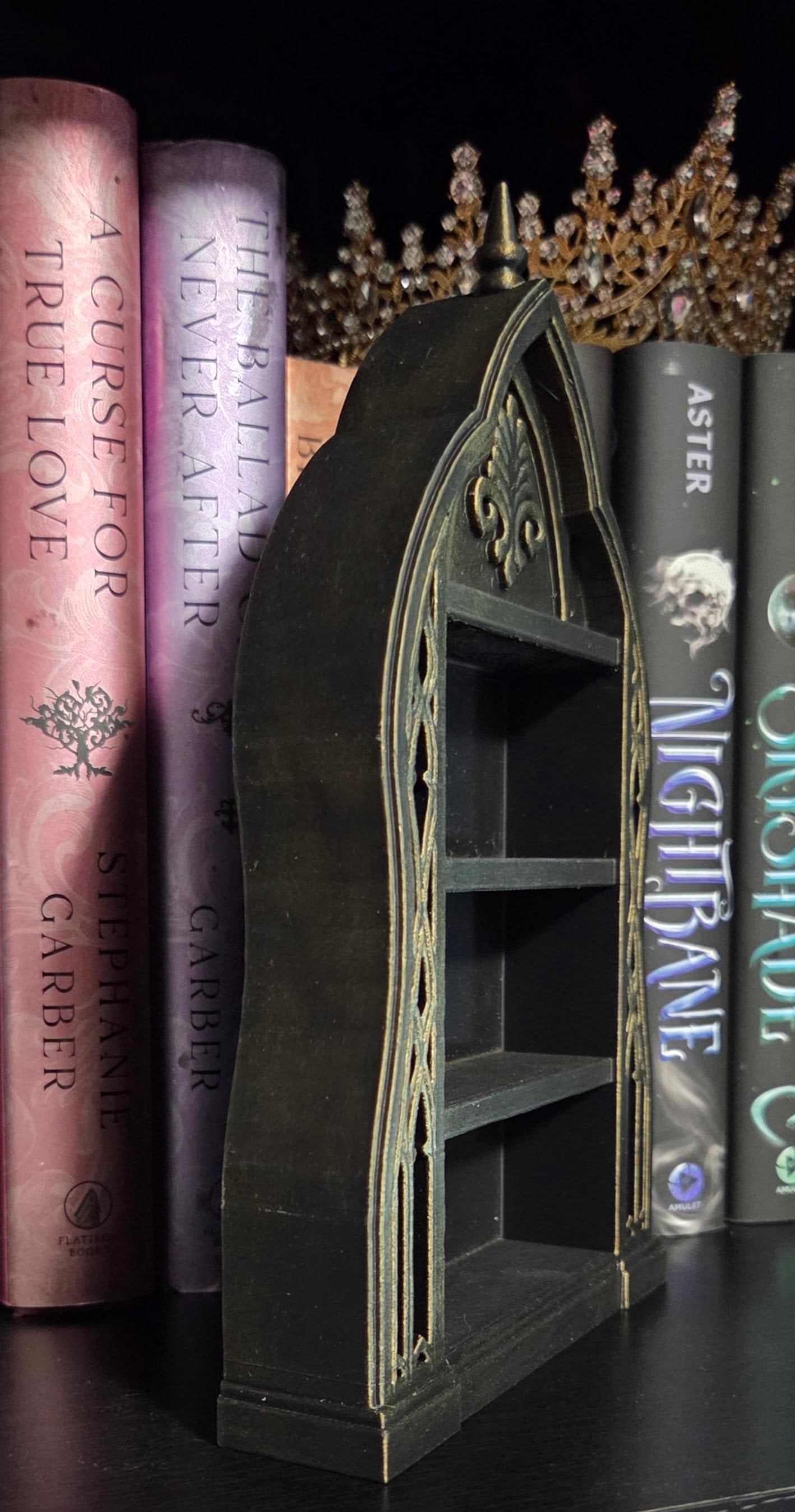 3D Printed Mini Gothic Arch Bookshelf