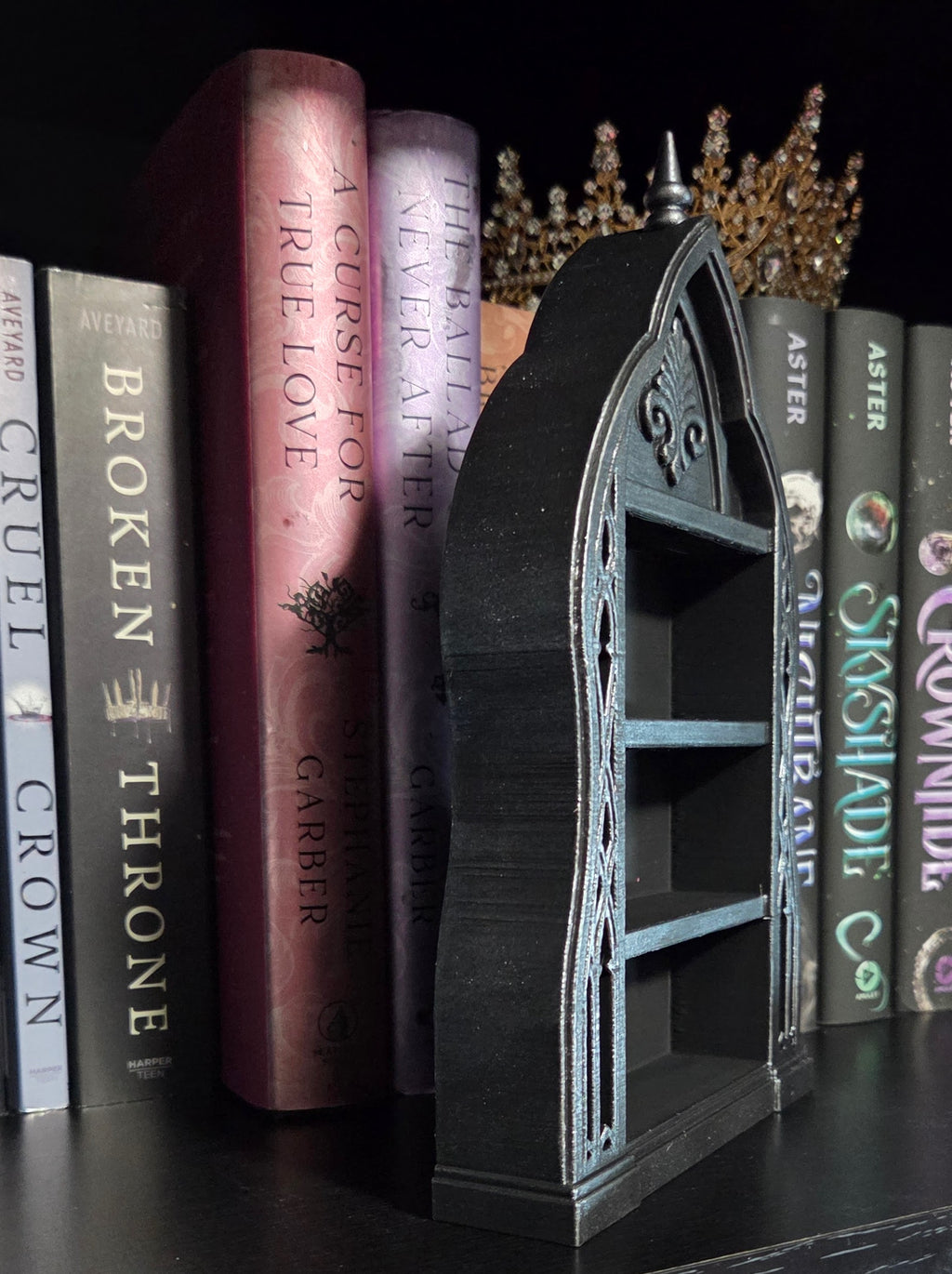 3D Printed Mini Gothic Arch Bookshelf