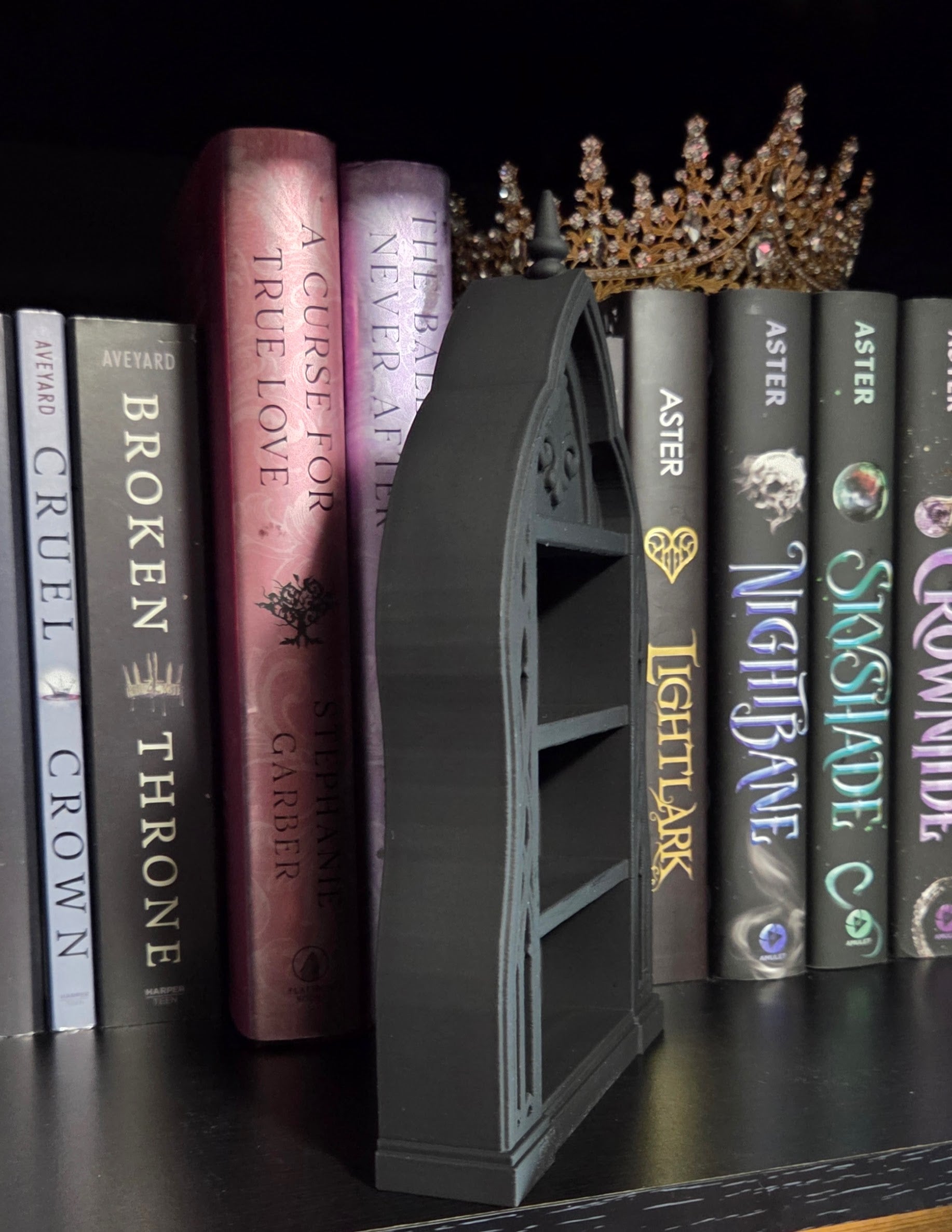3D Printed Mini Gothic Arch Bookshelf